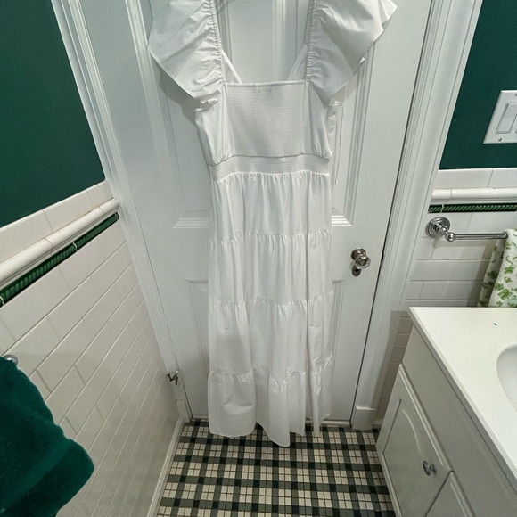 White flutter sleeve maxi-NEW W/OUT TAGS-Make me an offer - Picture 5 of 5